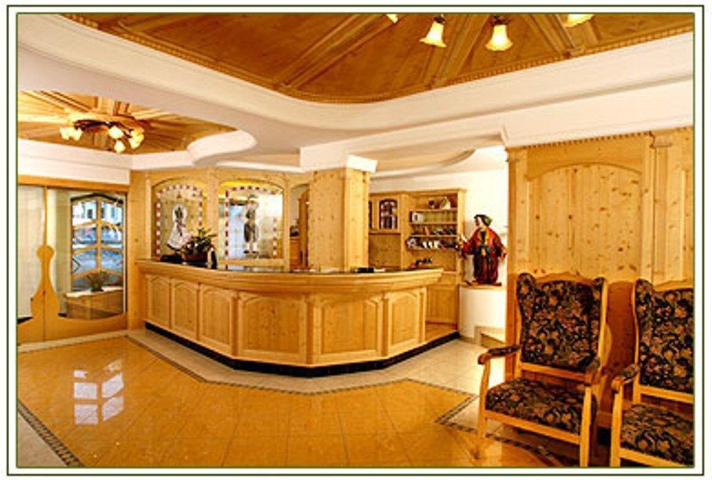 Hotel Sureghes Ortisei Ngoại thất bức ảnh