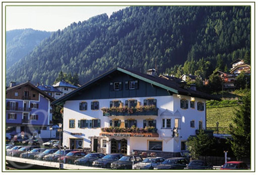 Hotel Sureghes Ortisei Ngoại thất bức ảnh